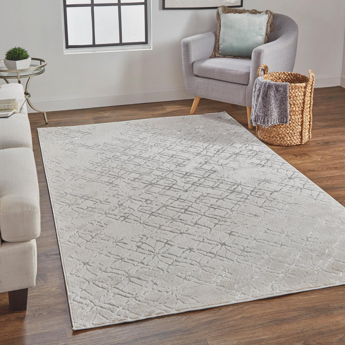 Feizy Micah 3047F Modern Distressed Rug in Silver/Gray/White