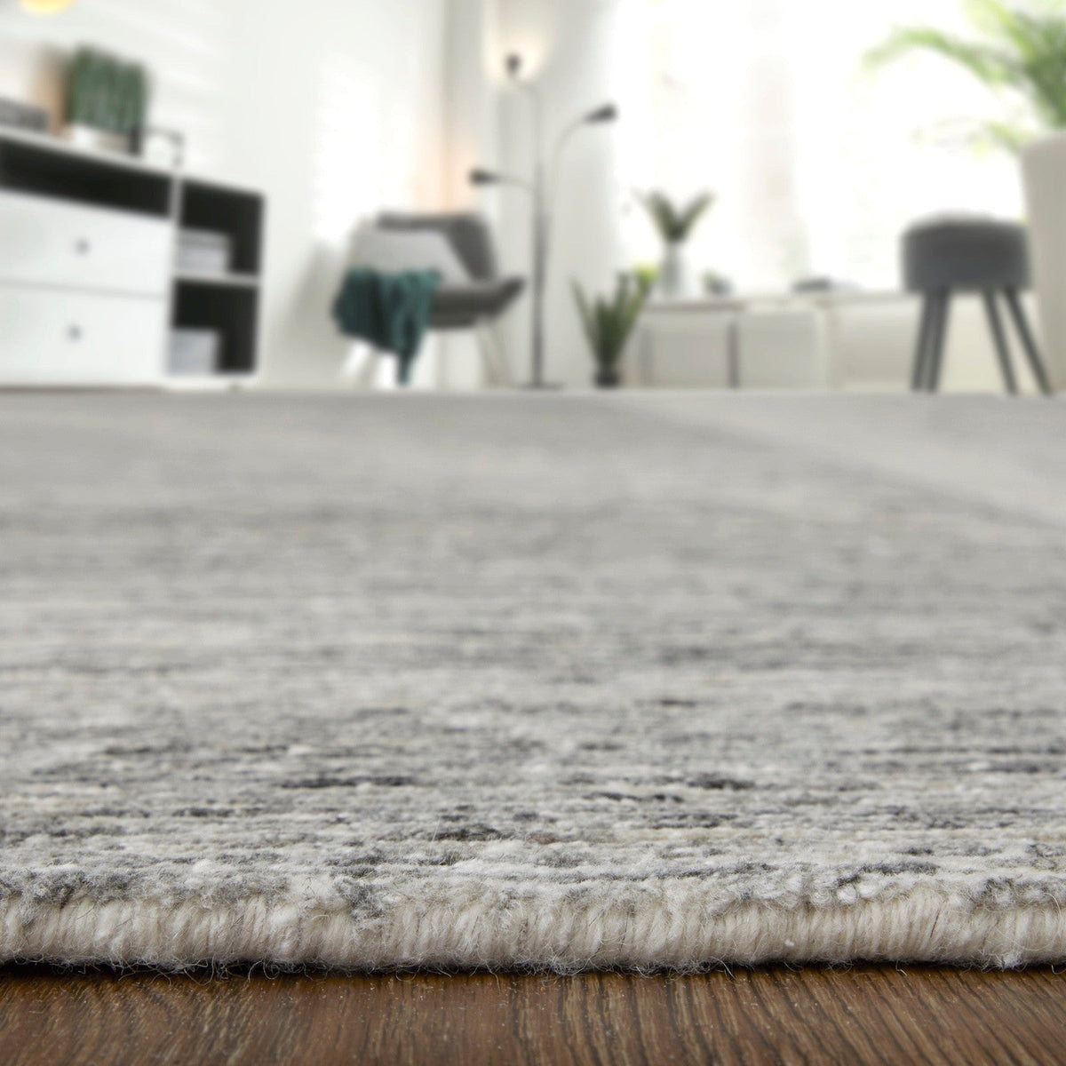 Feizy Brighton 69CHF Modern Abstract in Ivory/Gray