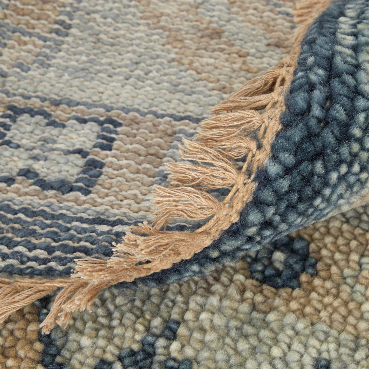 Feizy Fillmore 6943F Traditional Diamond Rug in Blue/Ivory