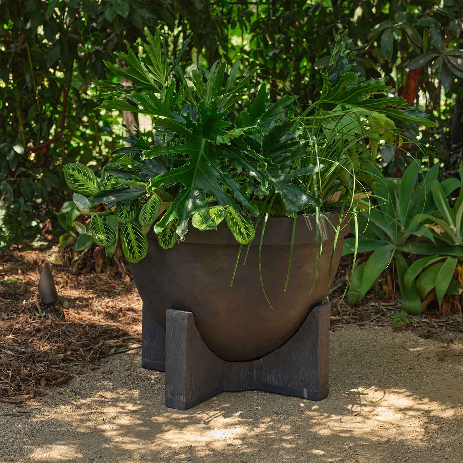 Flavia Concrete Planter