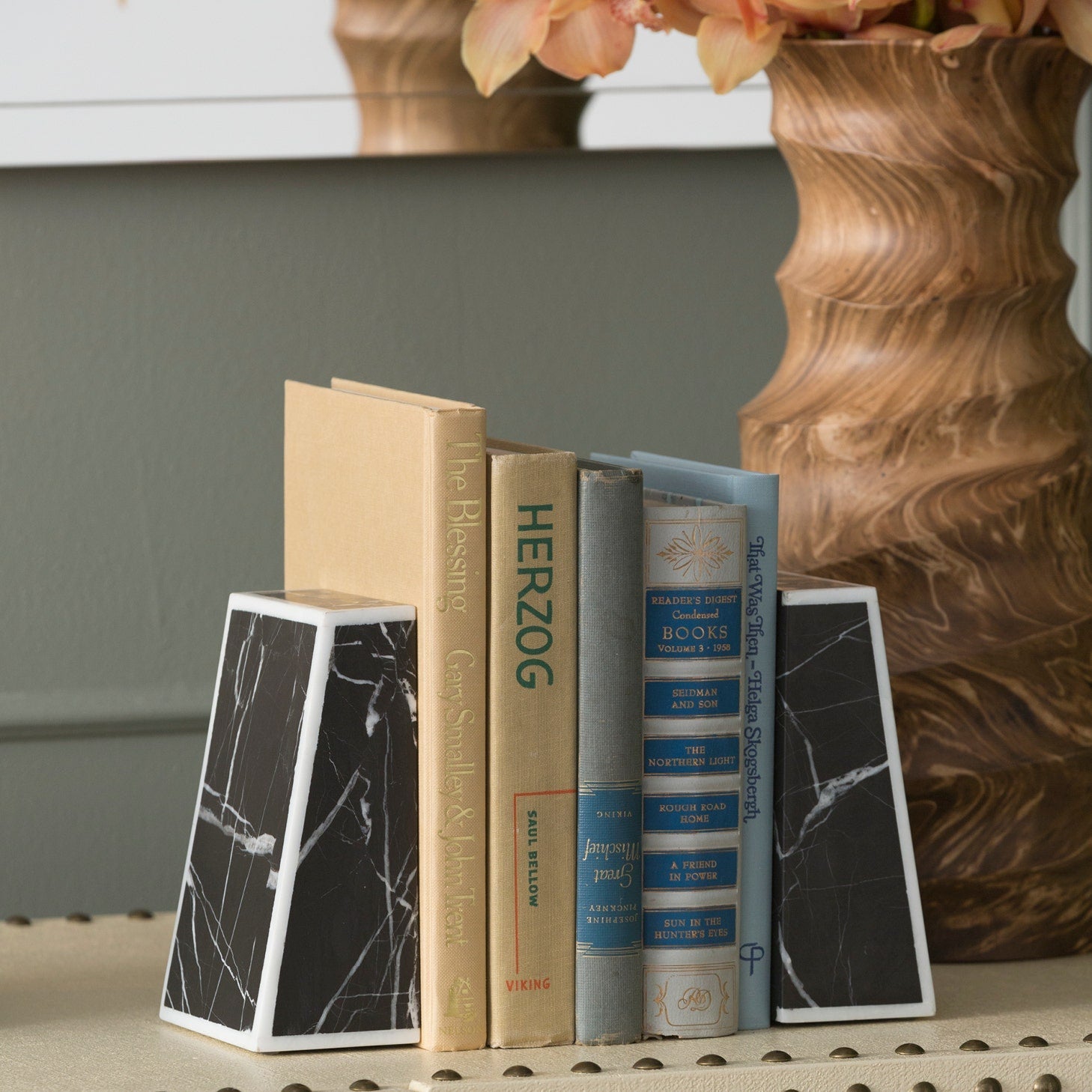 Griffen Nero Marble Bookend Set