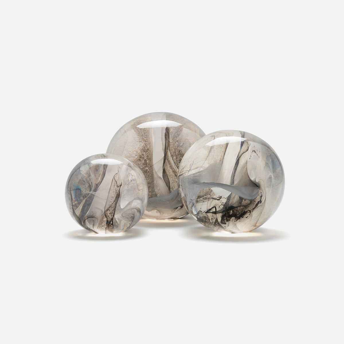 Magali Resin Sphere - Set of 3