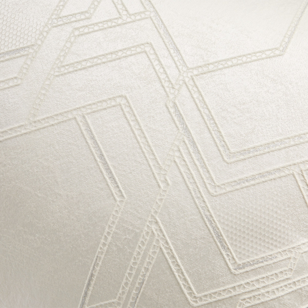 Michael Amini Quincy 4-Piece Comforter Set -  Ivory