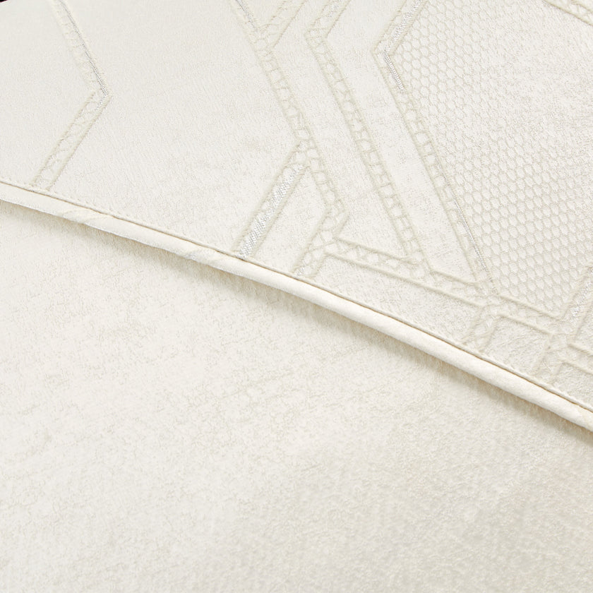 Michael Amini Quincy 4-Piece Comforter Set -  Ivory