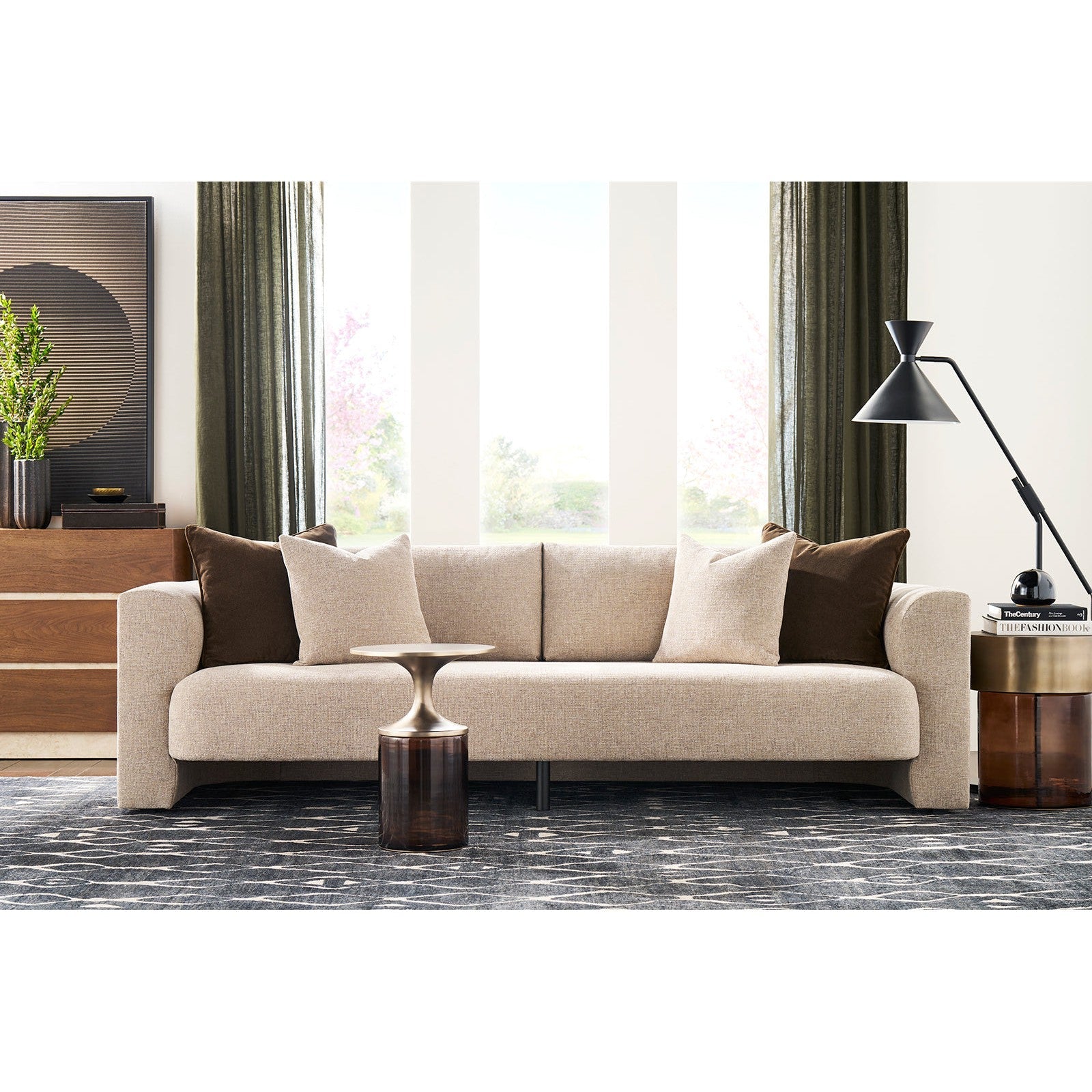 Vanguard Aiden Spot Table