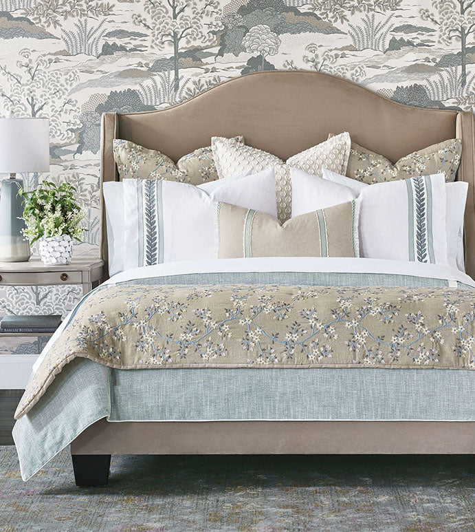 Eastern Accents Amberlynn Embroidered Bed Scarf
