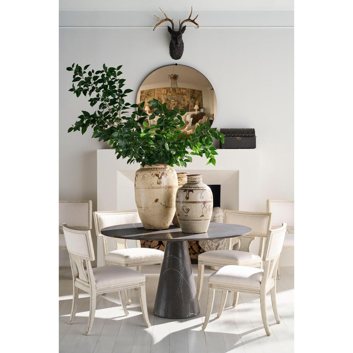 Century Furniture Tara Shaw Pontchartrain Round Dining Table