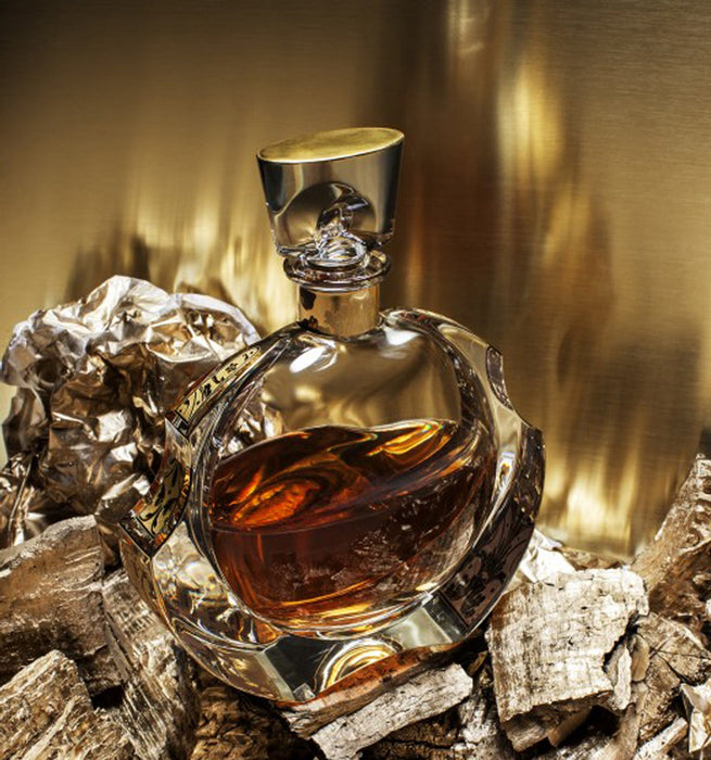 Vista Alegre Rinascente Case with Whisky Decanter with Gold