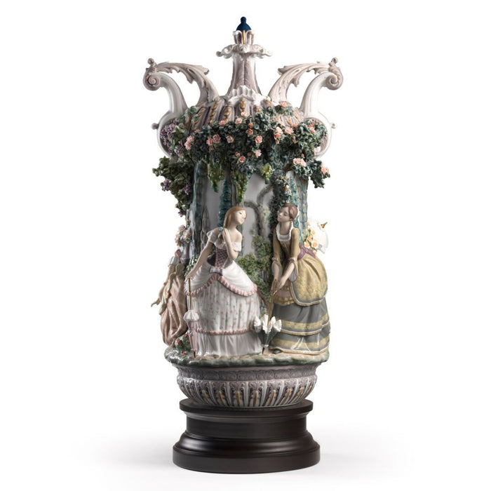 Lladro Ladies from Aranjuez Vase - Limited Edition