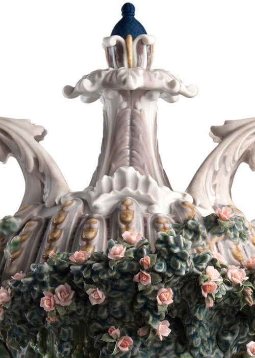 Lladro Ladies from Aranjuez Vase - Limited Edition