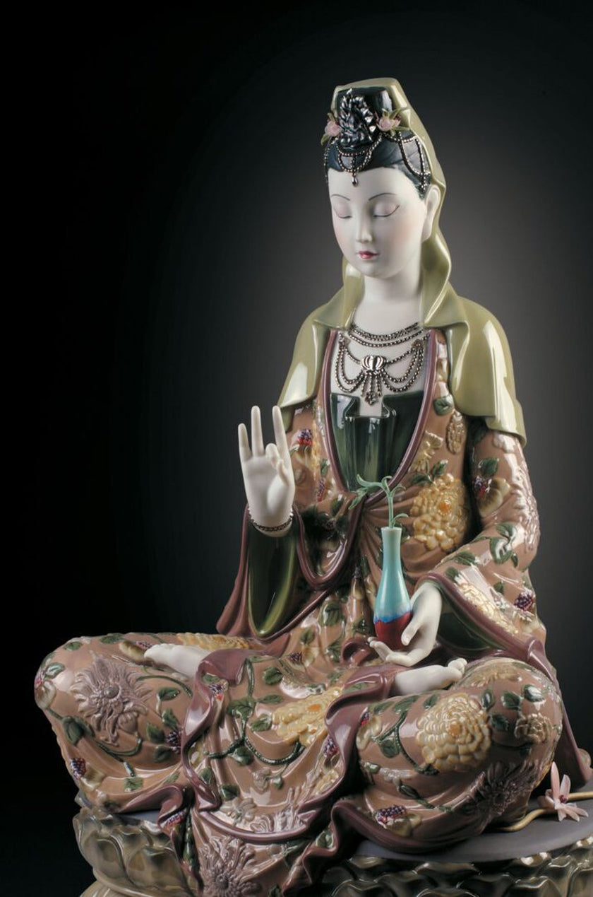 Lladro Kwan Yin Figurine