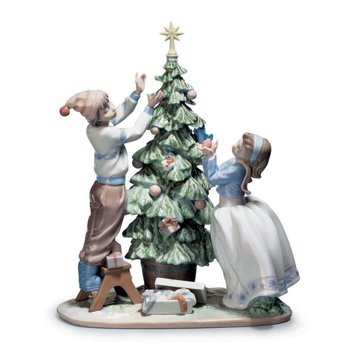 Lladro Trimming The Tree Figurine