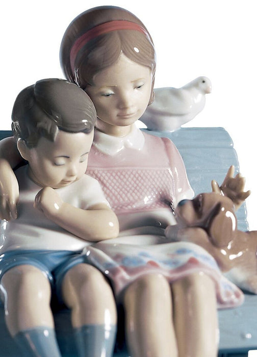 Lladro Surrounded By Love Children Figurine
