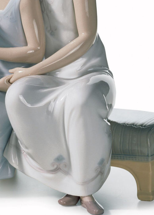 Lladro My Sister My Friend Figurine