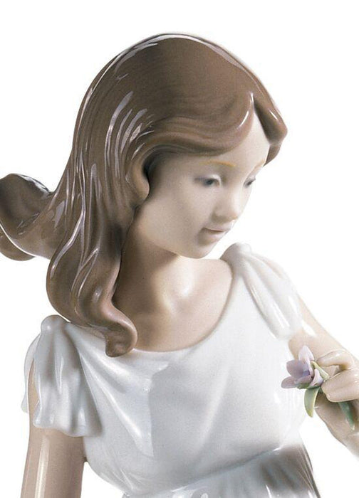 Lladro Treasures of The Earth Woman Figurine