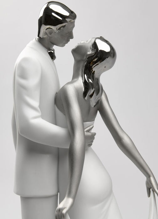 Lladro Happy Anniversary Couple Figurine