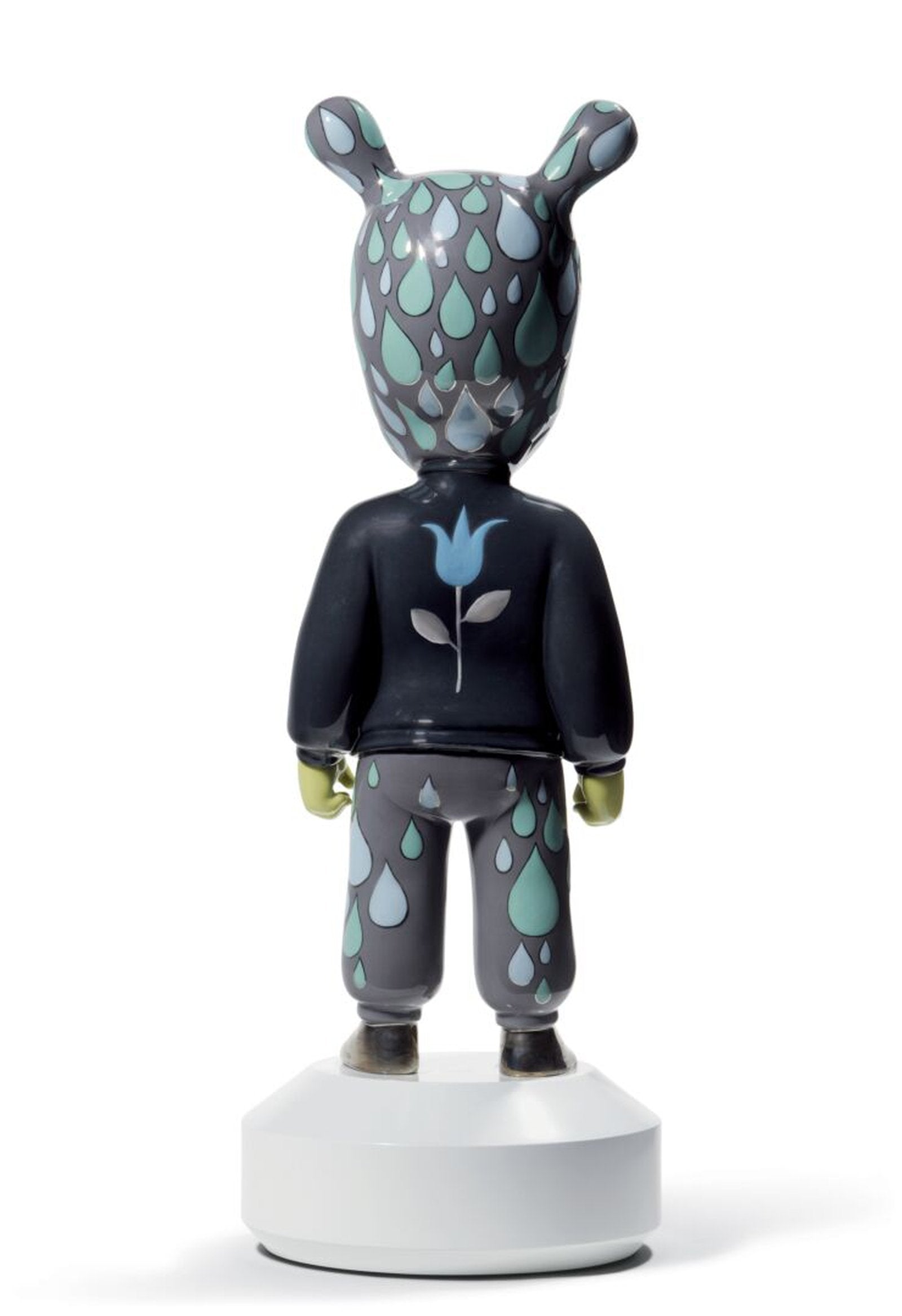 Lladro The Guest Figurine