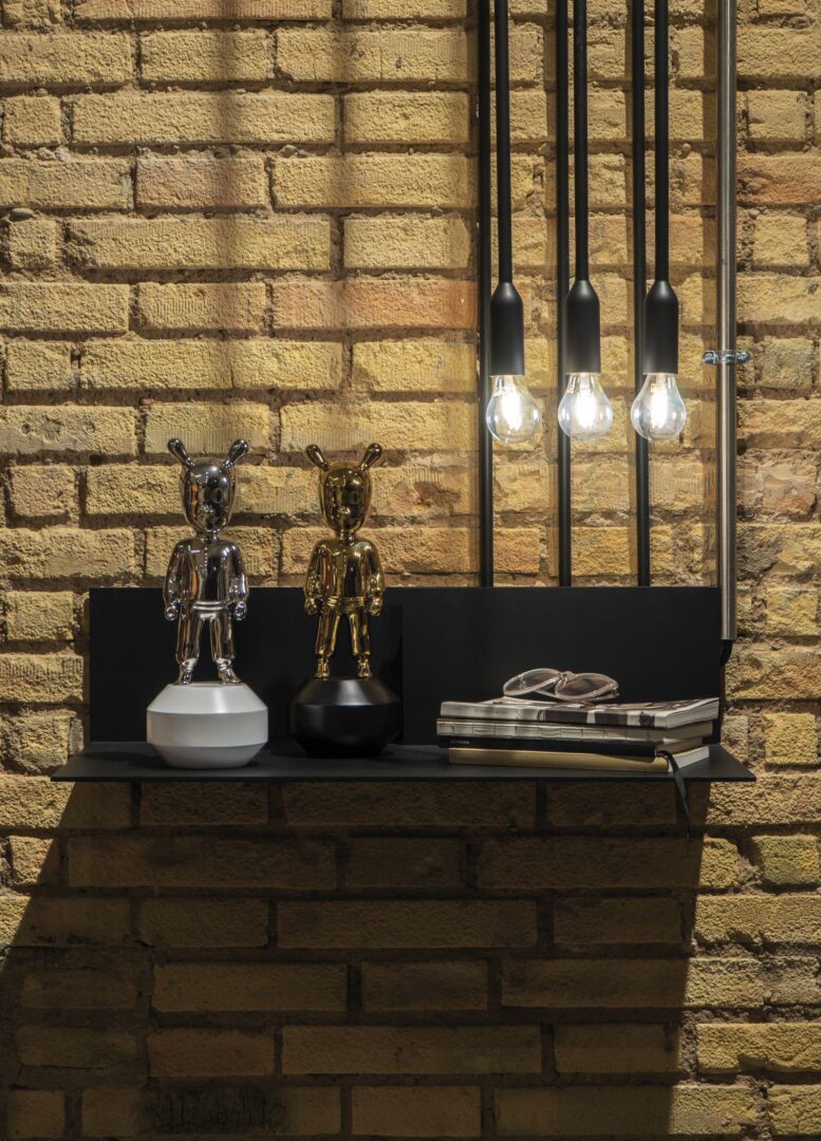 Lladro The Guest Figurine