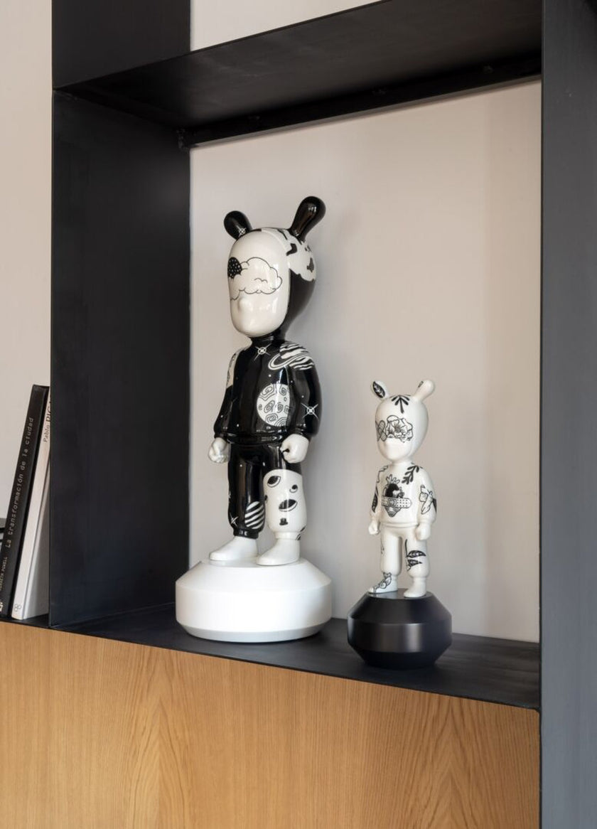 Lladro The Guest Figurine
