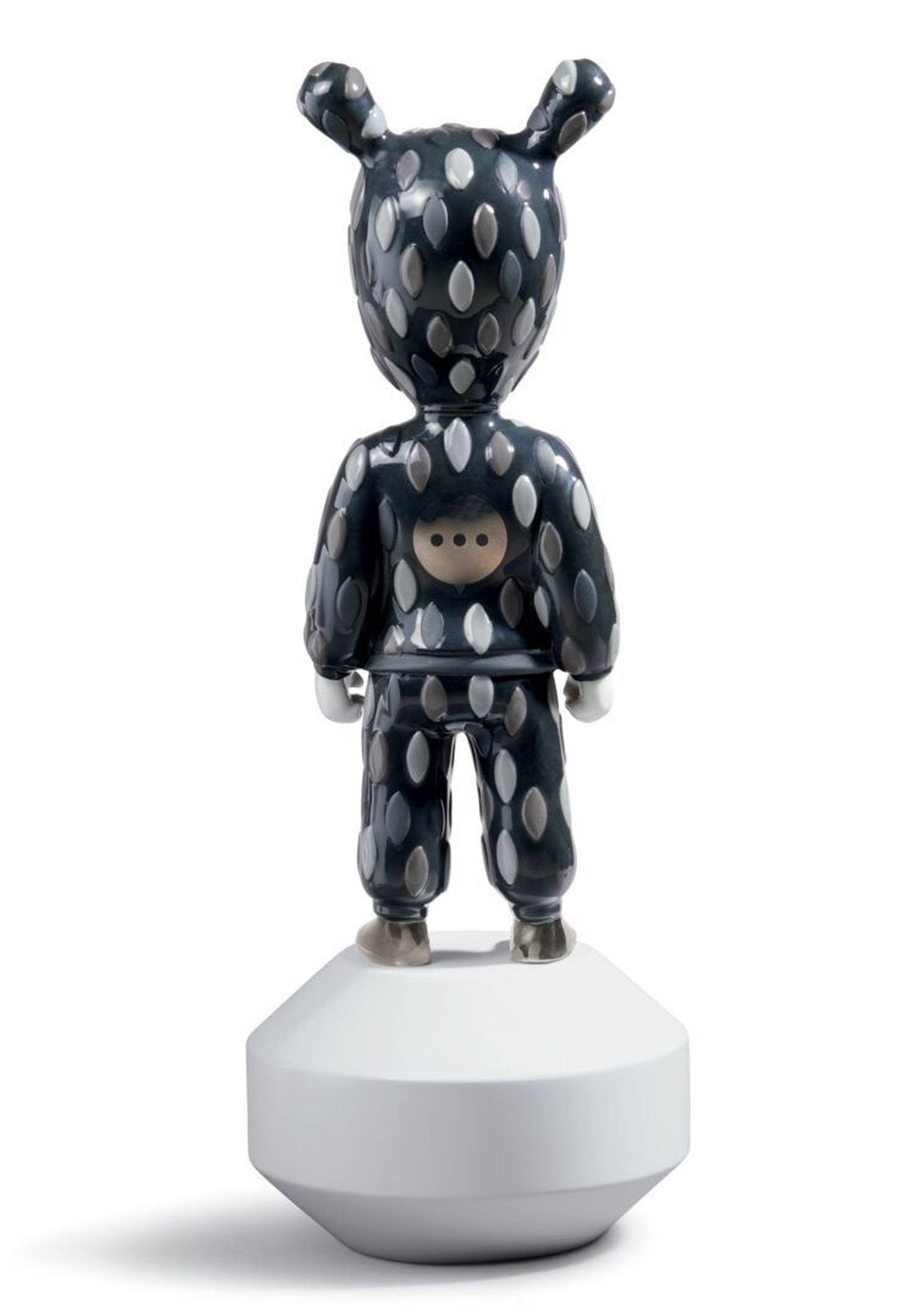 Lladro The Guest Figurine