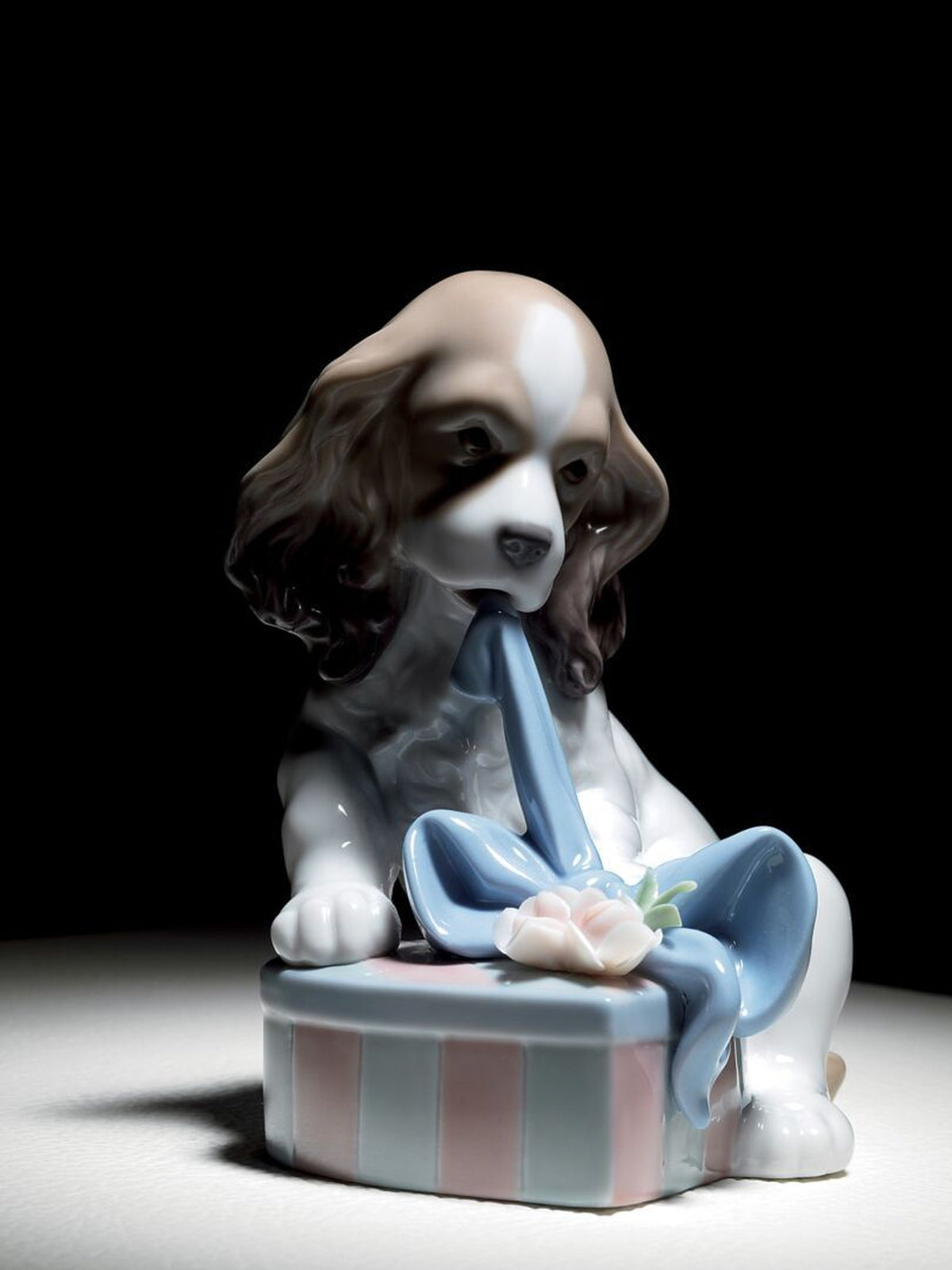 Lladro Can't Wait Dog Figurine