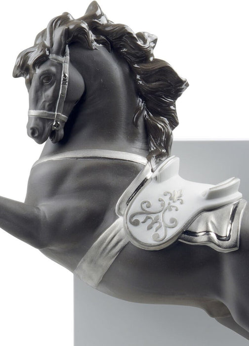 Lladro Horse on Pirouette Figurine