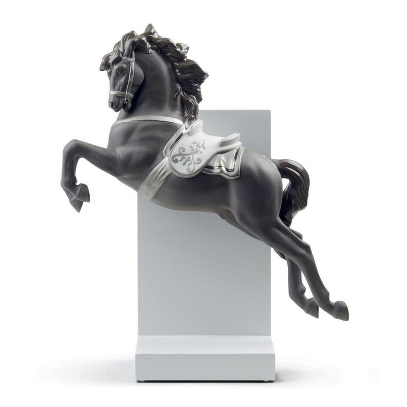 Lladro Horse on Pirouette Figurine