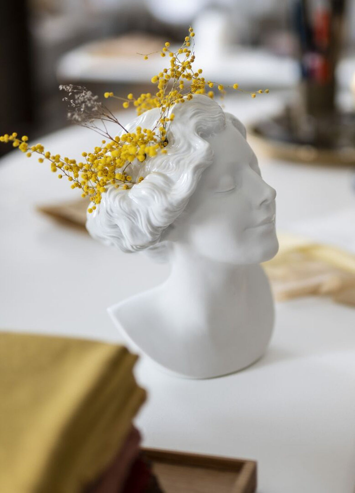 Lladro Daisy Woman Bust Vase