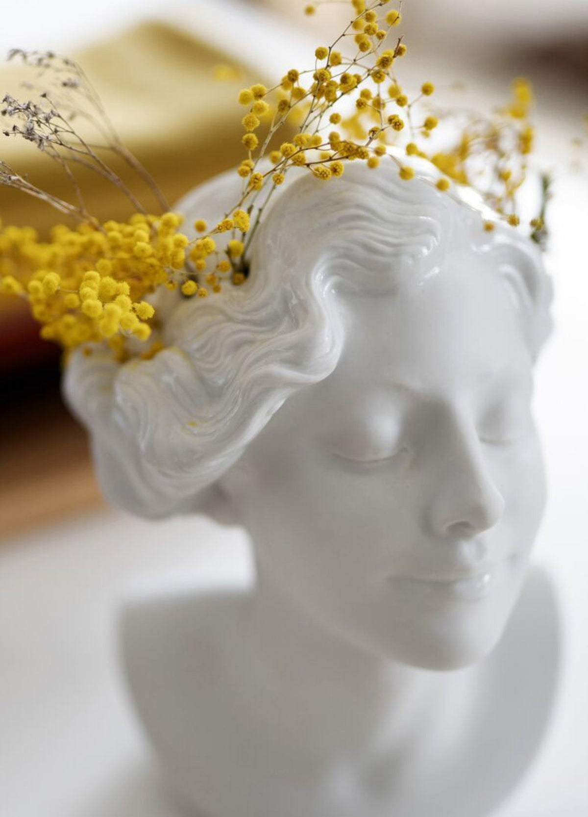 Lladro Daisy Woman Bust Vase