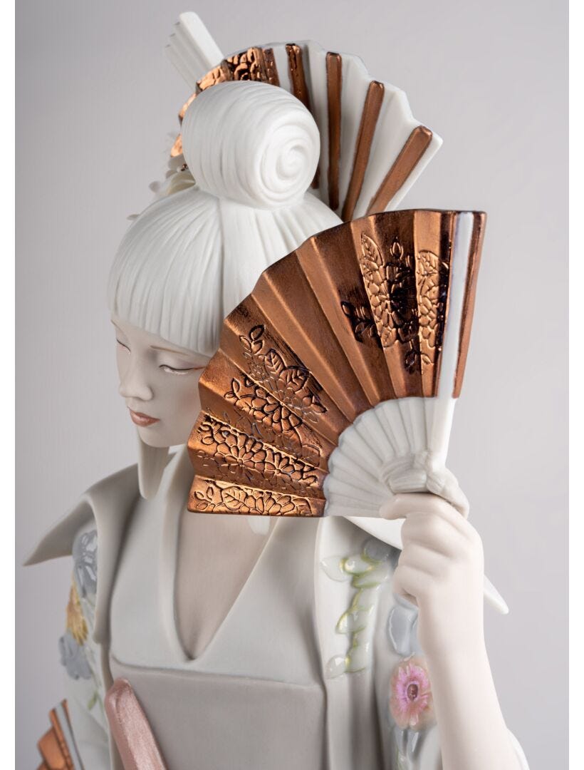 Lladro Japanese Dancer