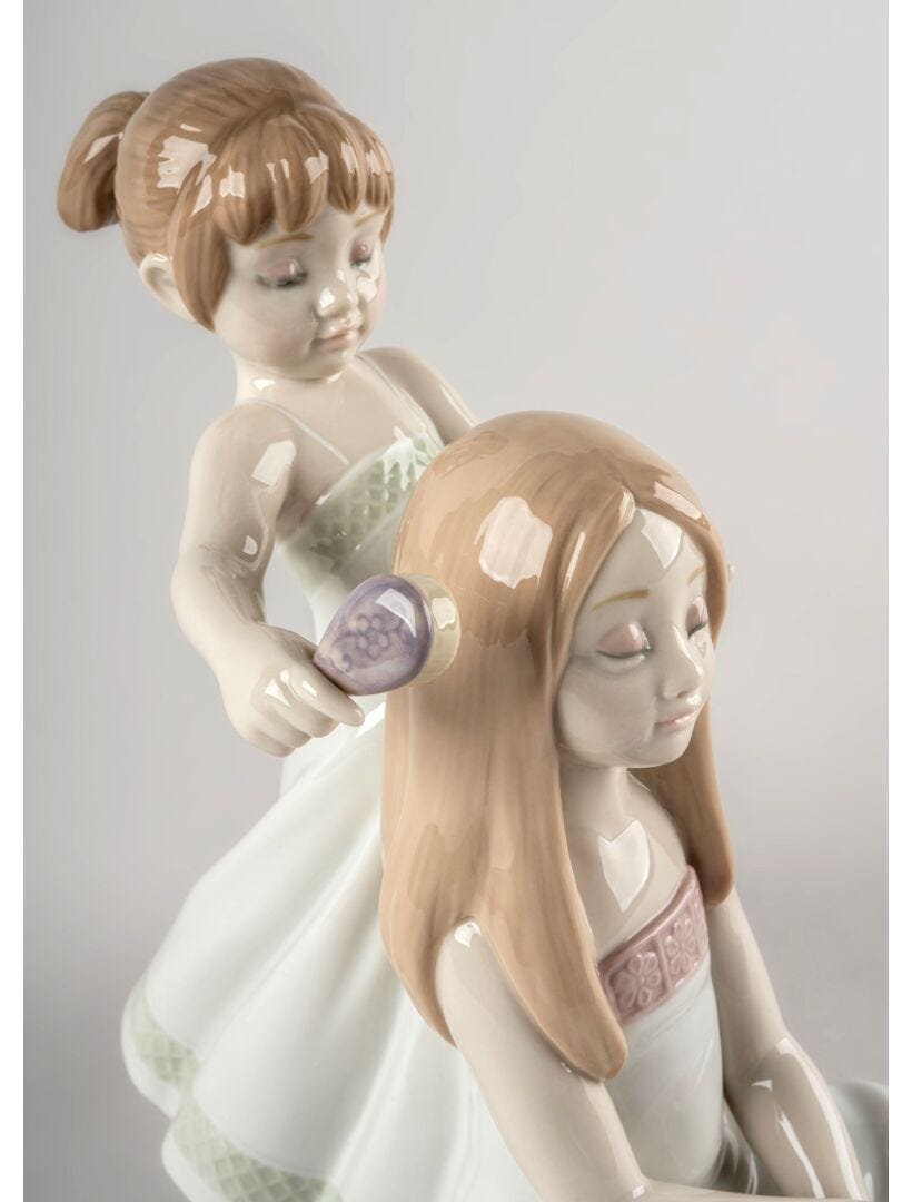 Lladro Combing Your Hair