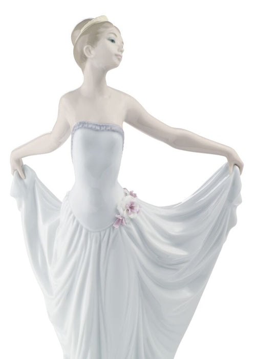 Lladro Dancer Ballet Woman Figurine