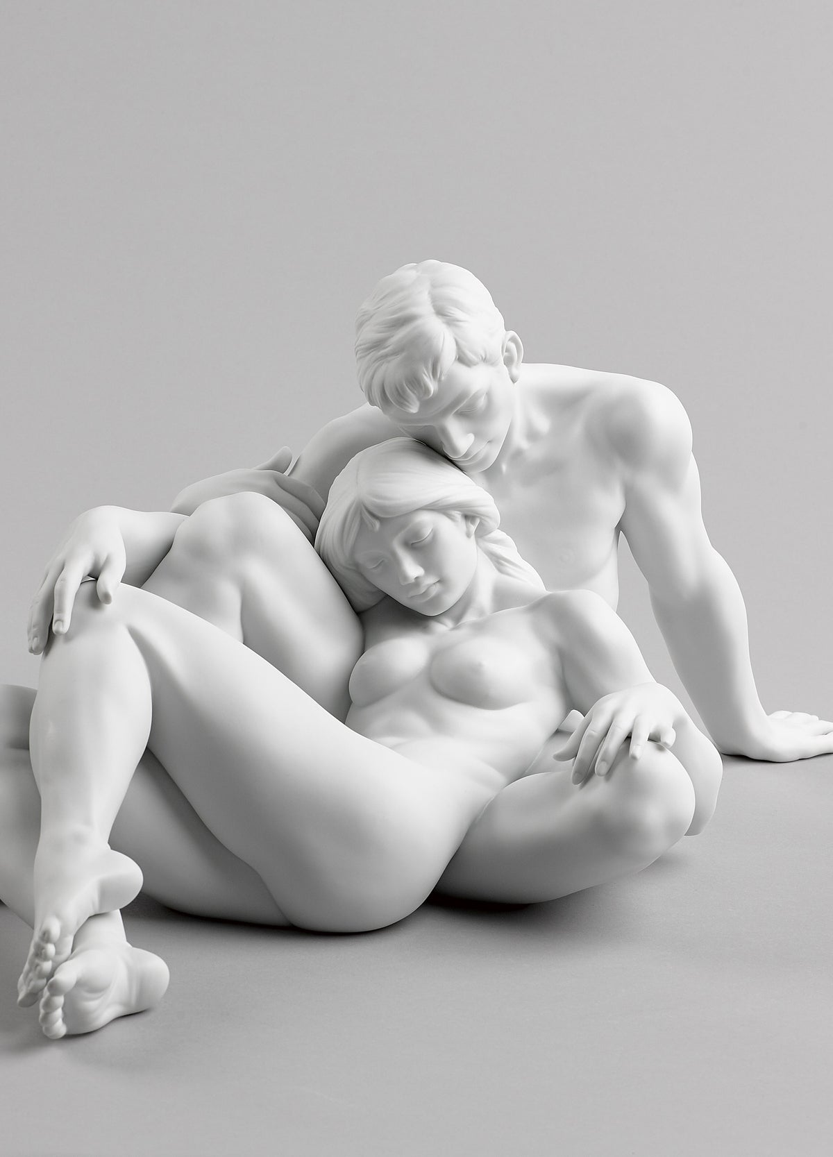 Lladro An everlasting moment Couple Sculpture