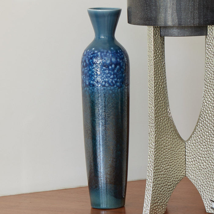 Global Views Sapphire Ombre Vase