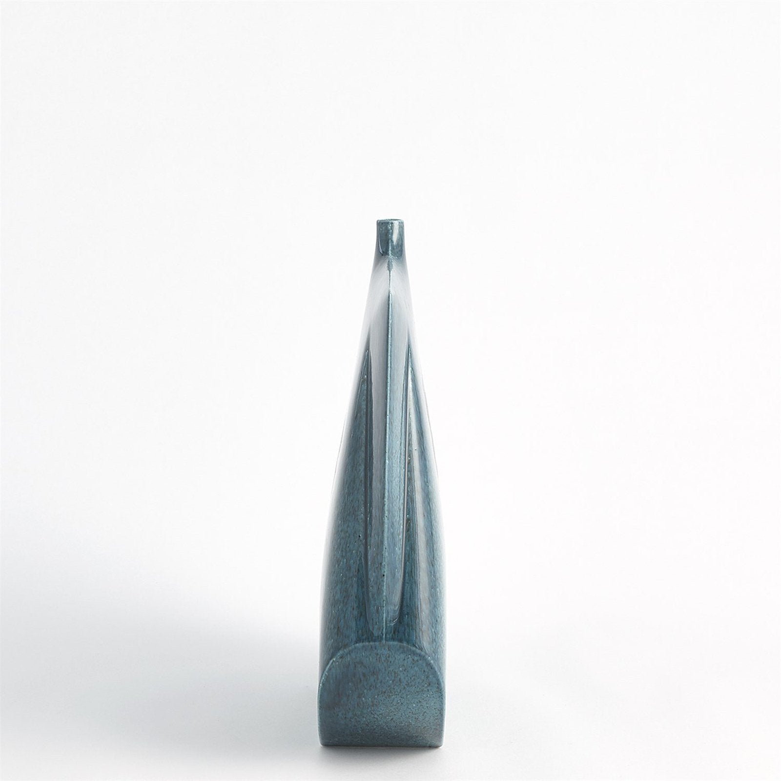 Global Views Kimono Vase