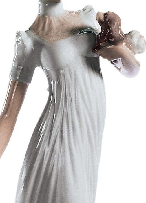 Lladro Traveling Companions Woman Figurine