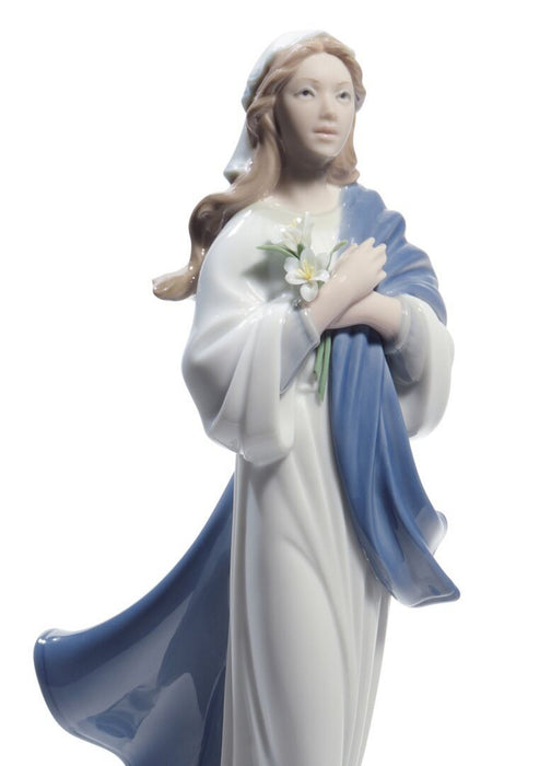 Lladro Blessed Virgin Mary Figurine