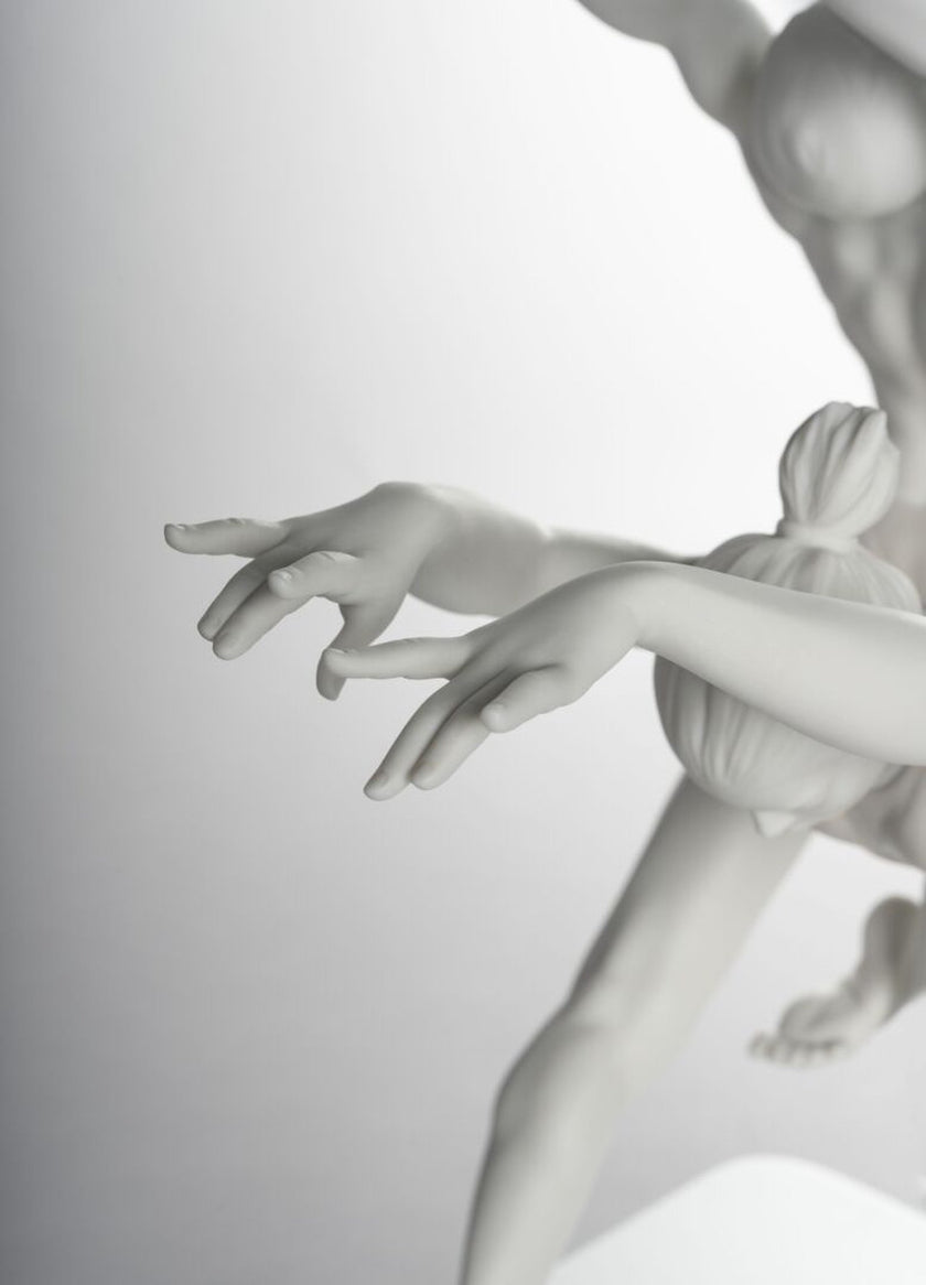 Lladro The Art Of Movement Dancers Figurine