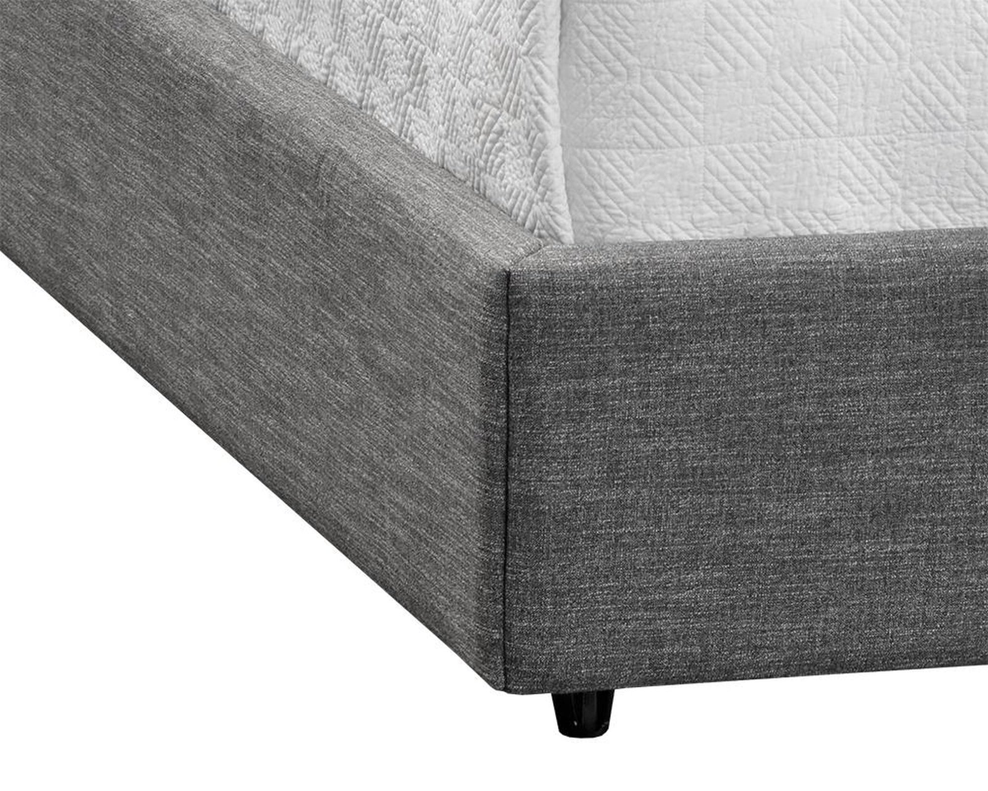Sunpan Emmit Bed