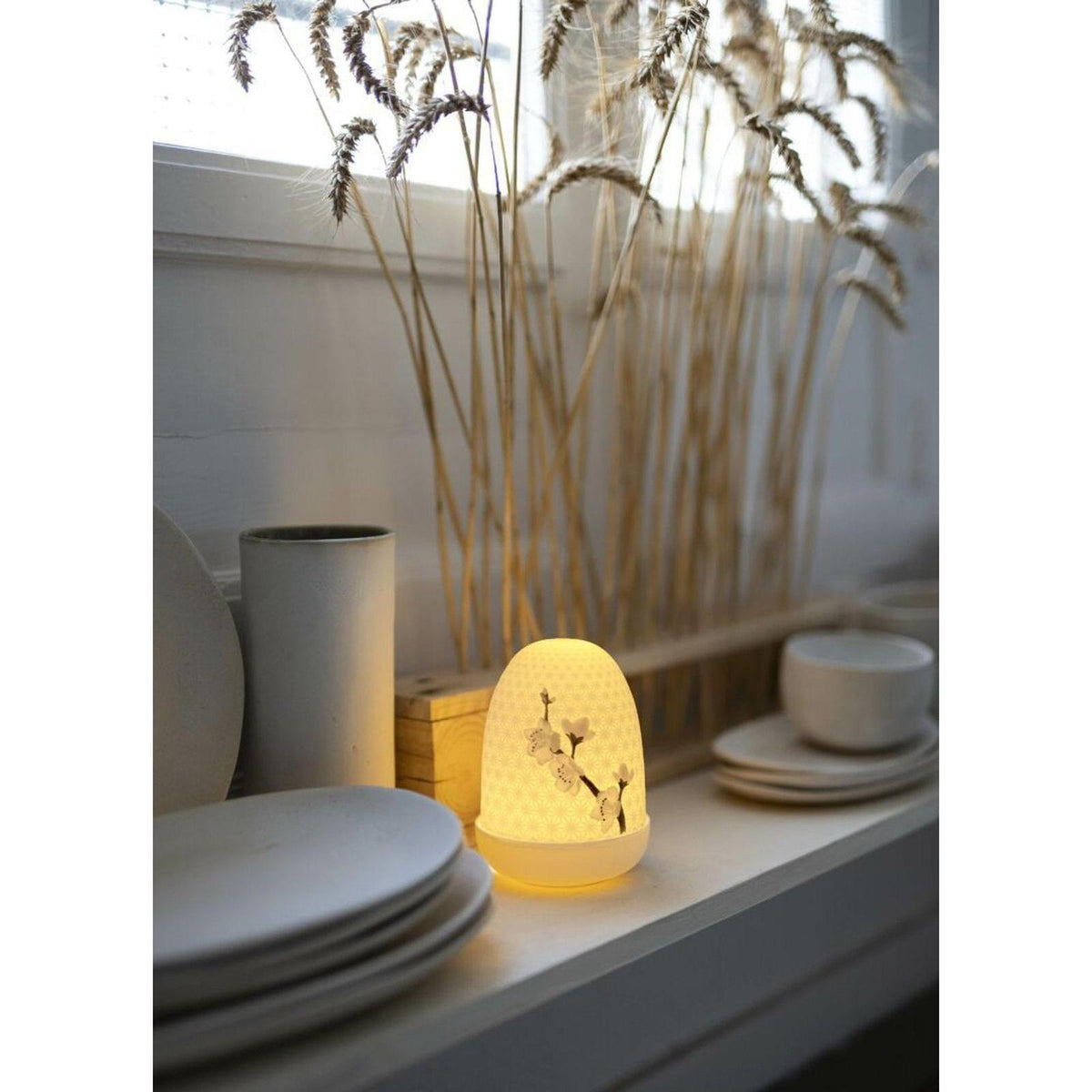 Lladro Cherry Blossoms Dome Table Lamp