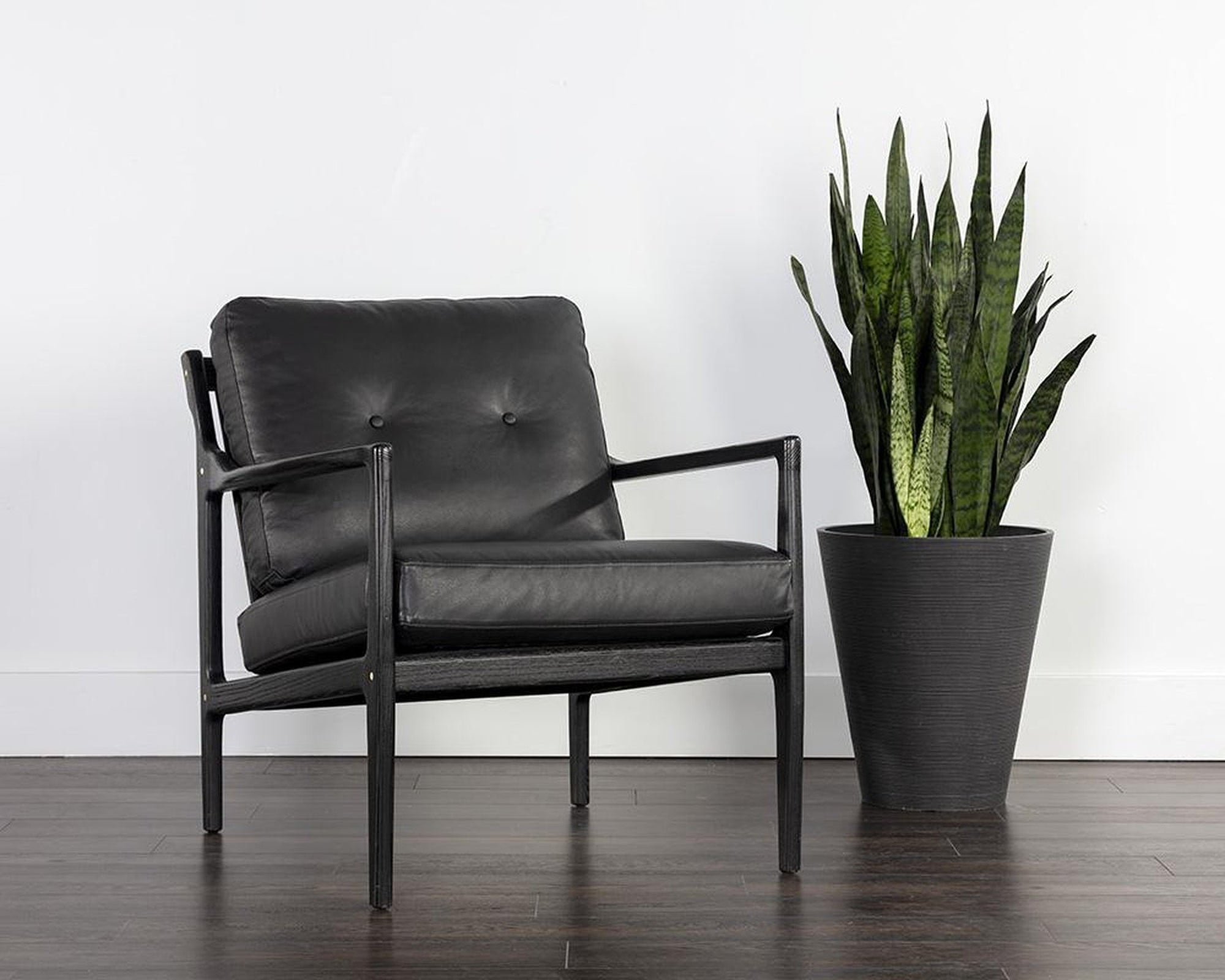 Sunpan Gilmore Lounge Chair
