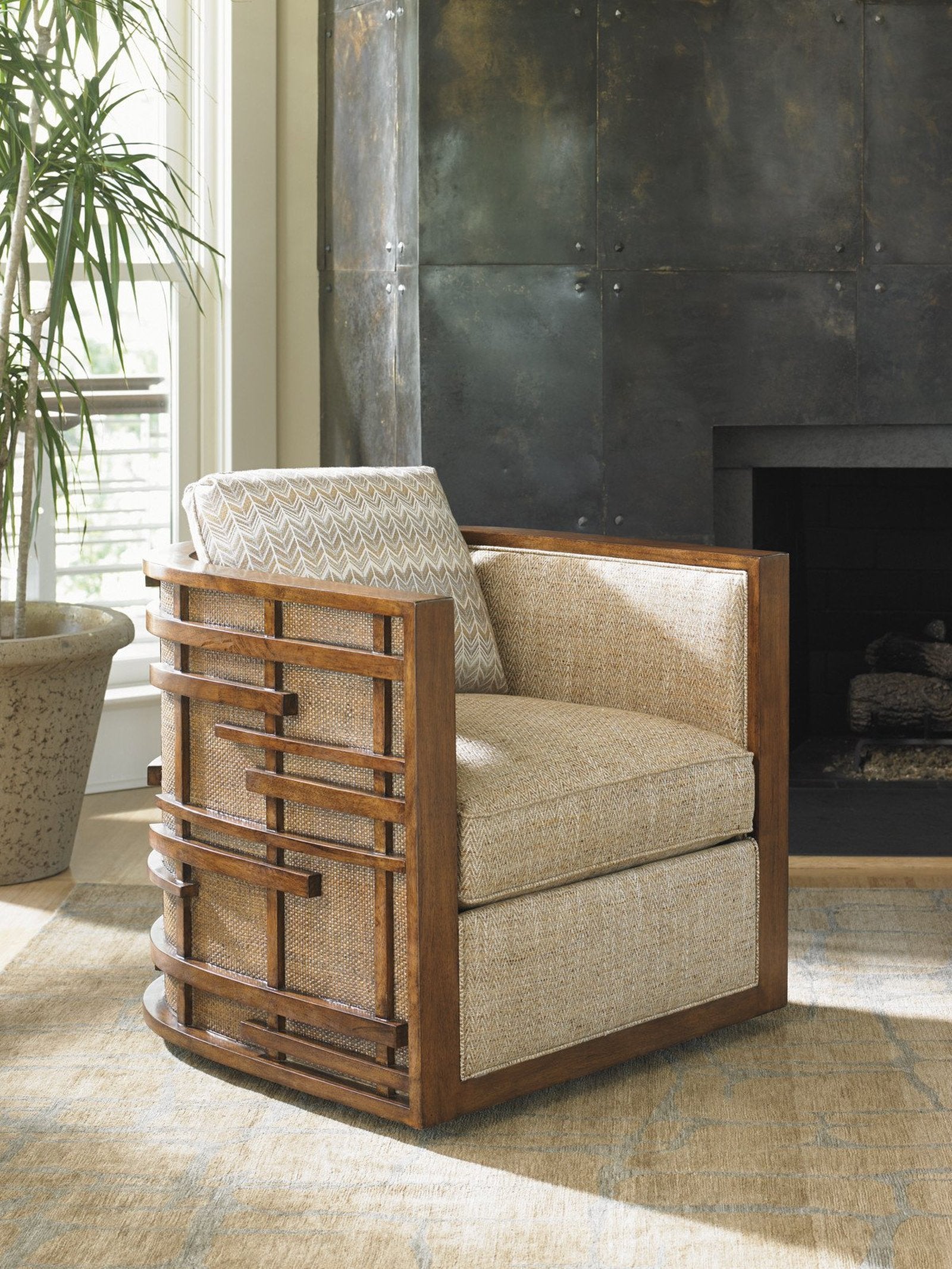 Tommy Bahama Home Island Fusion Semerang Swivel Chair