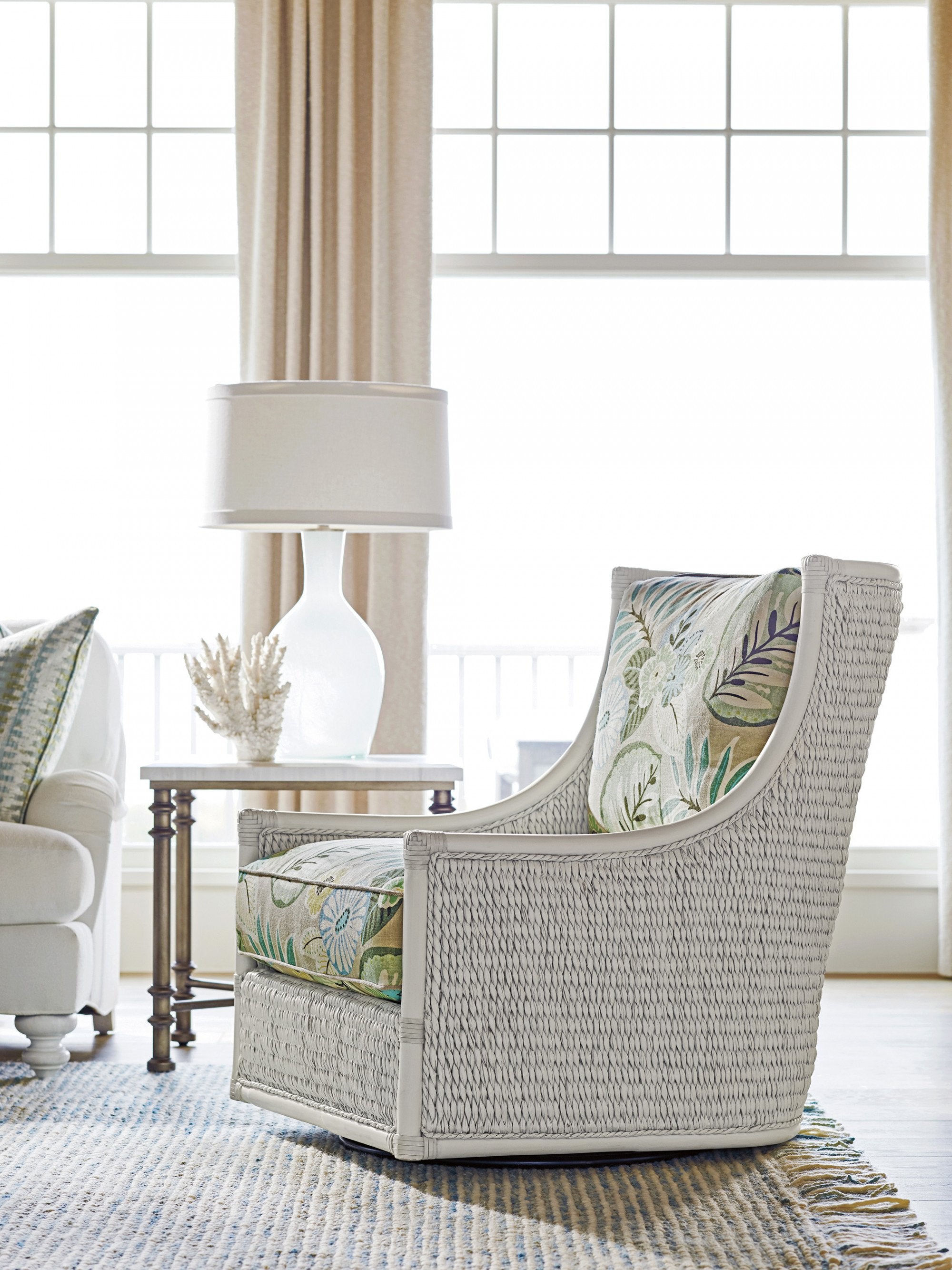 Tommy Bahama Home Ocean Breeze Preston Swivel Chair