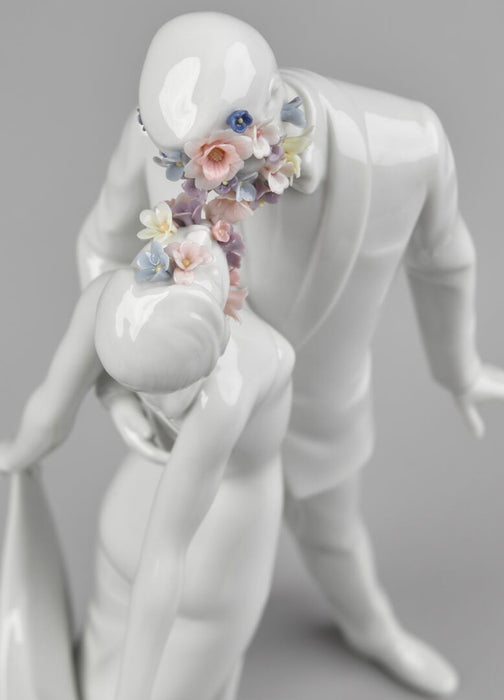 Lladro Love I Couple Figurine