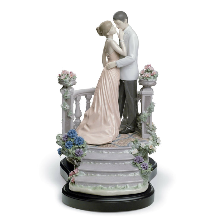Lladro Moonlight Love Couple Figurine Limited Edition