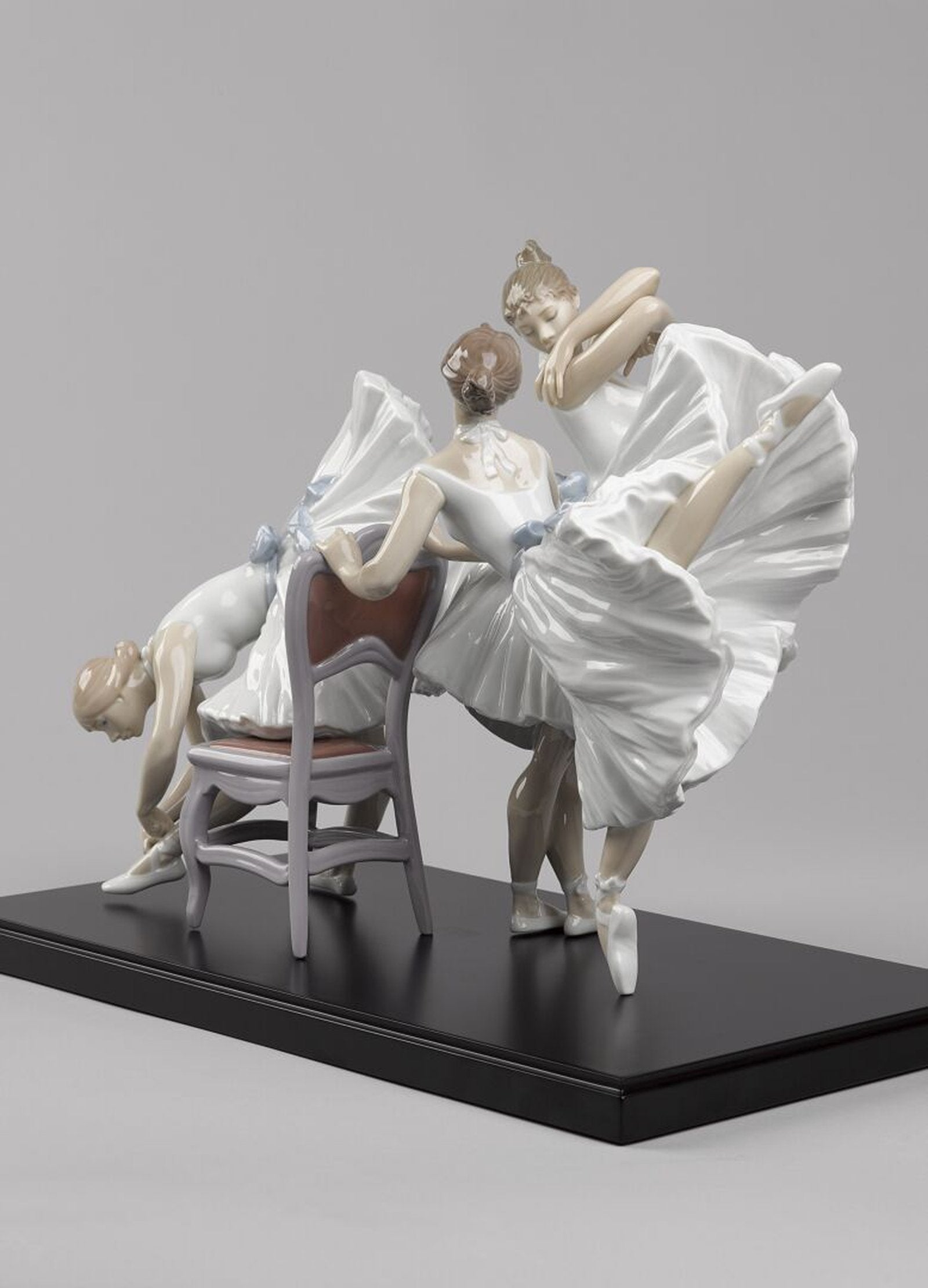 Lladro Backstage Ballet Figurine Limited Edition