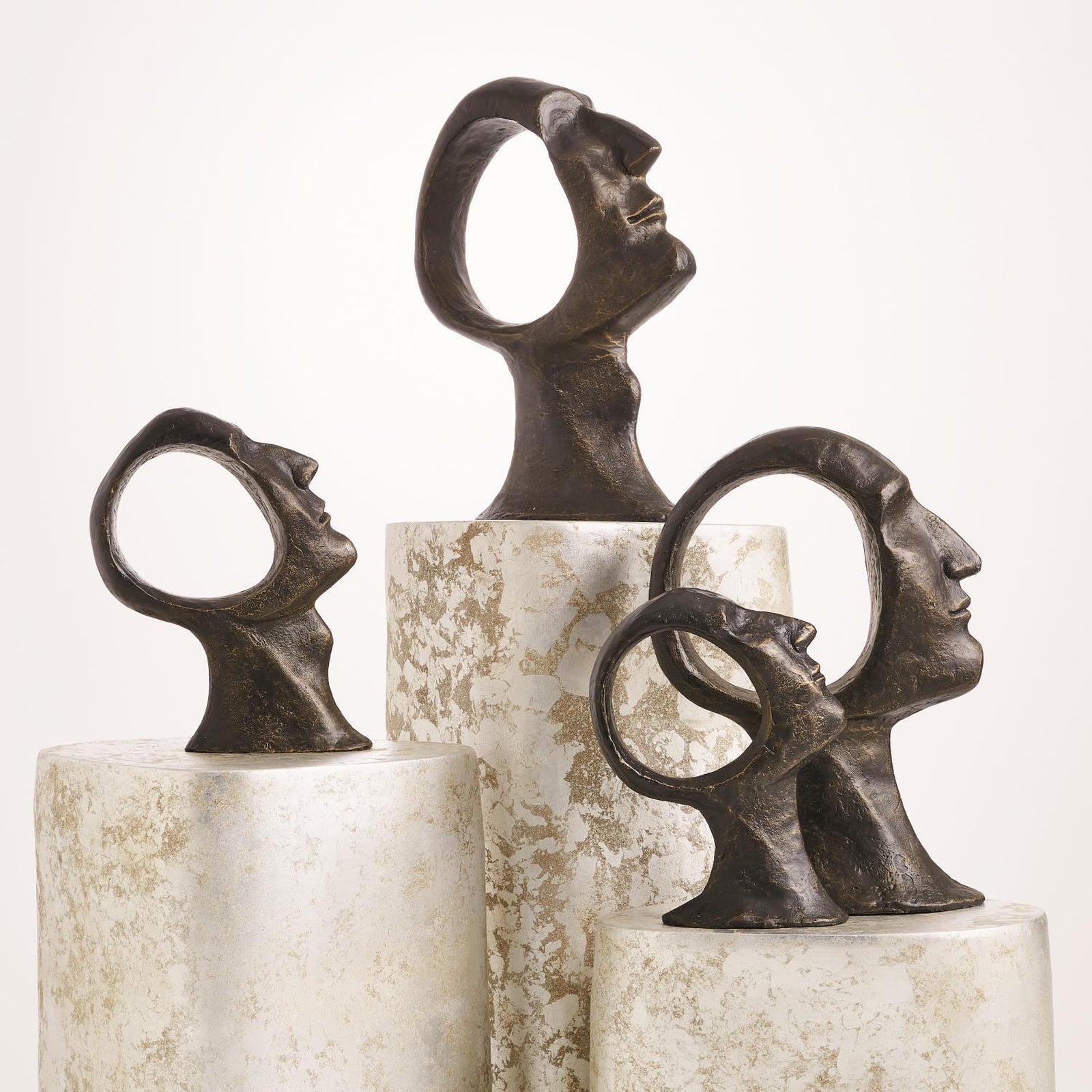 Global Views Hollow Head