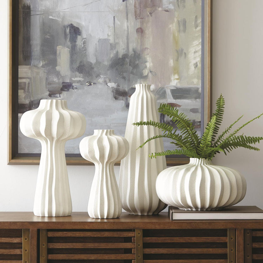 Global Views Lithos Vase