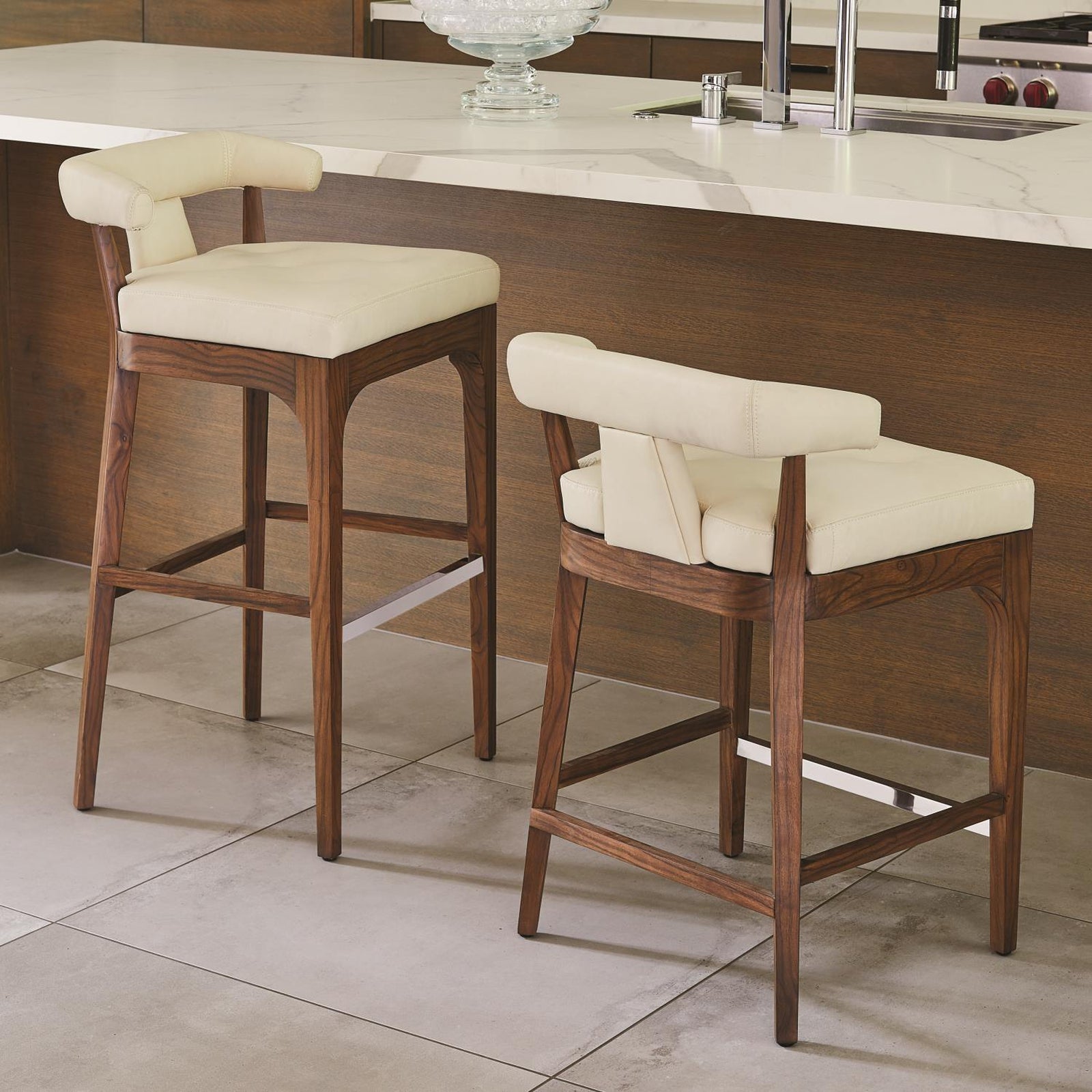 Global Views Moderno Counter Stool