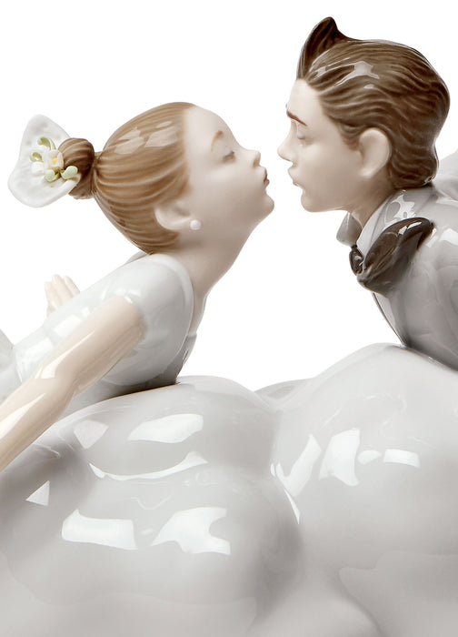 Lladro Wedding in the air Couple Figurine